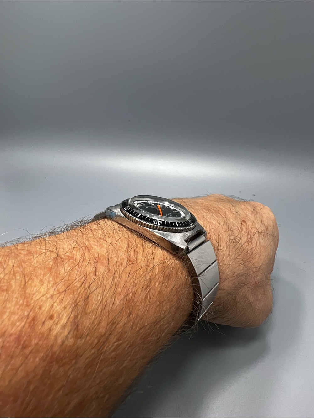 CARAVELLE Devil Diver 666 1970's era Stainless Steel Mans Watch - Picture 14 of 14